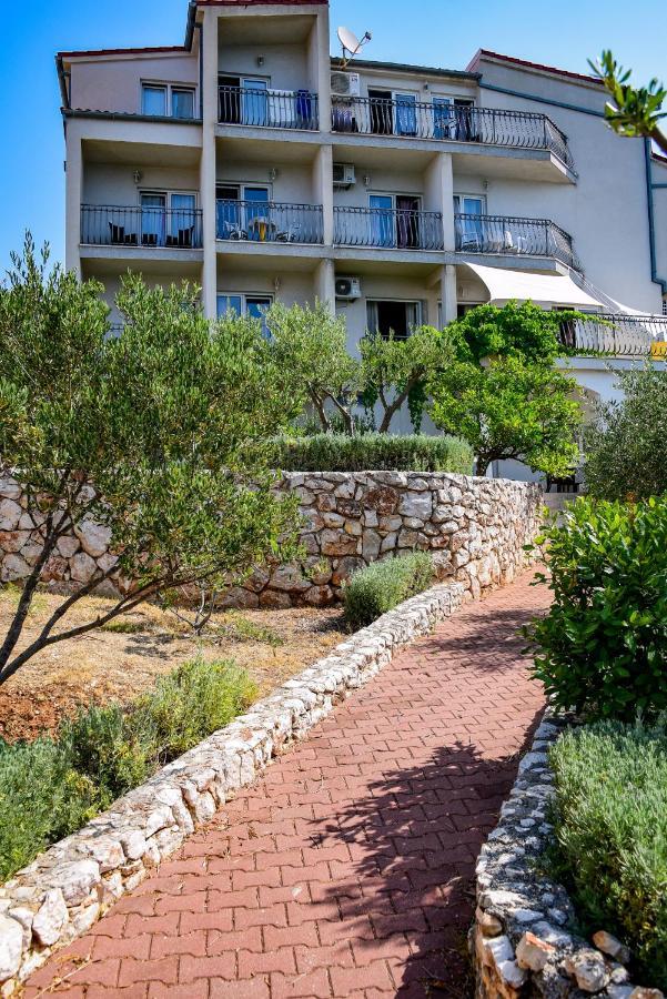 Apartments Pralija Mile Жаборич Экстерьер фото