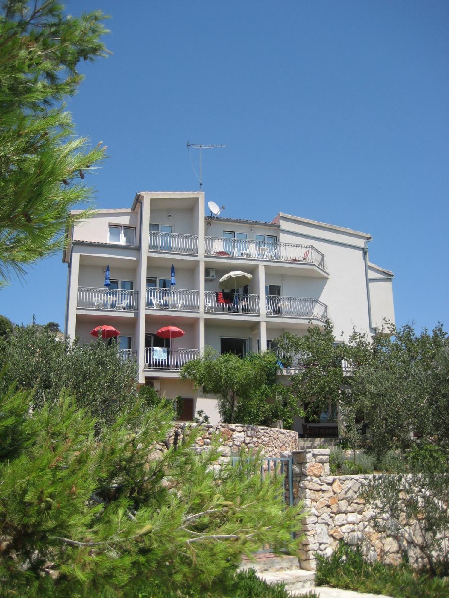 Apartments Pralija Mile Жаборич Экстерьер фото